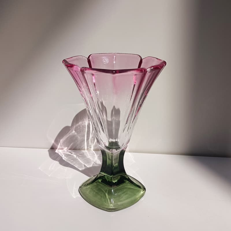 Colored tulip glass thumbnail 6
