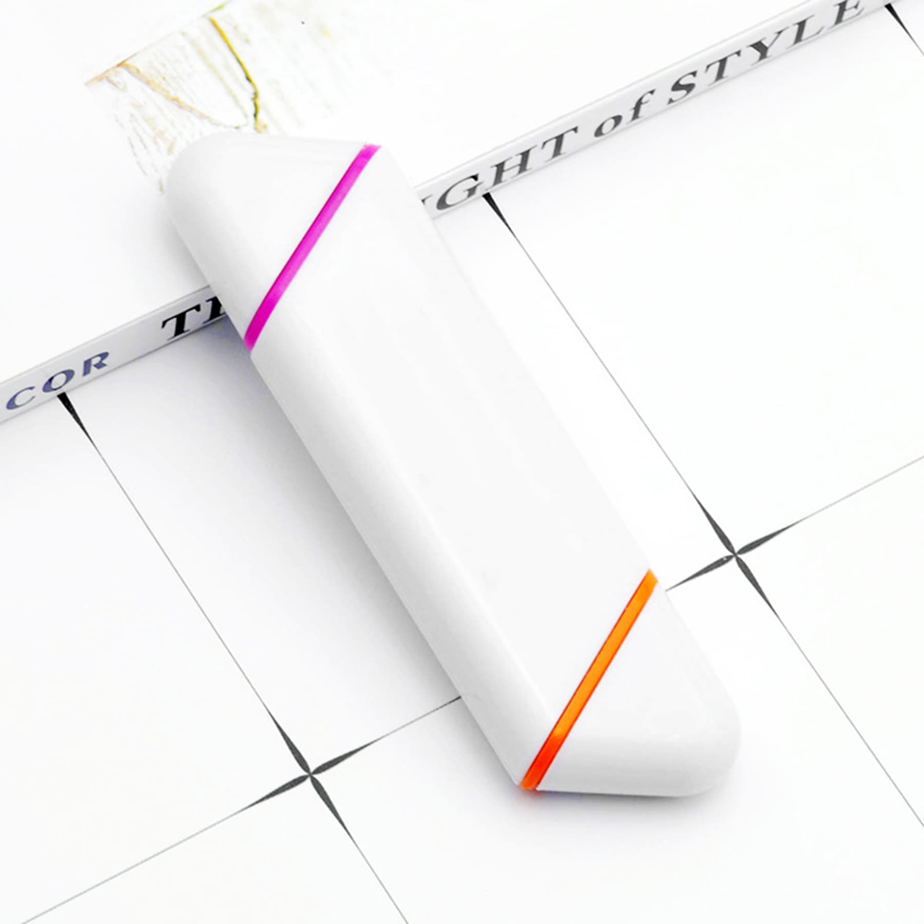 Lighter Dual-Ended Highlighter thumbnail 5