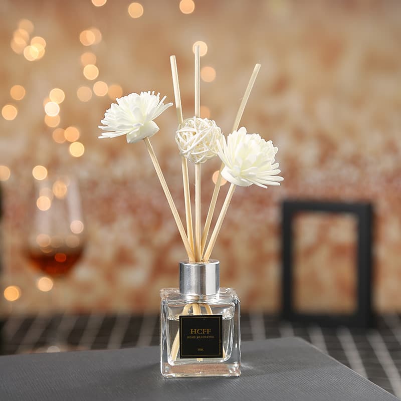 Rattan Deodorizing Aromatherapy Bottle Set thumbnail 2