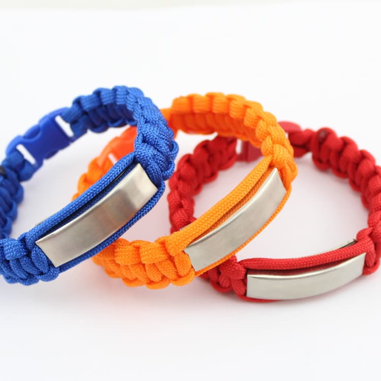 Paracord Bracelet with Metal Plate thumbnail 3