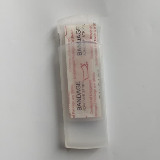 Band-Aids Dispenser w/Five Bandages thumbnail 6