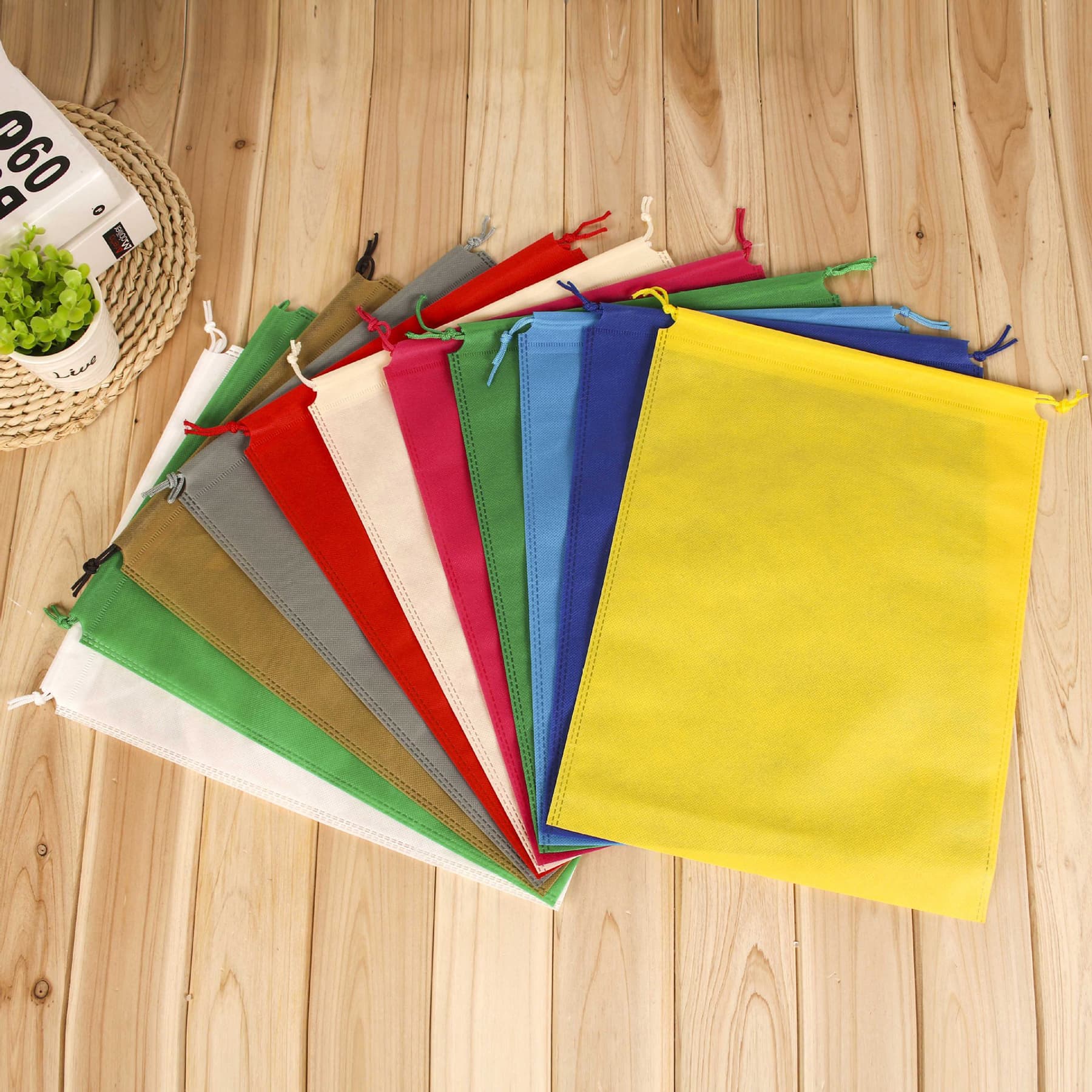 Non-woven Drawstring Shoes Organizer Bag thumbnail 2