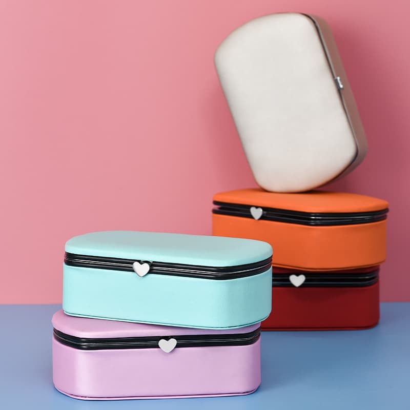 Portable Traveling Jewelry Box thumbnail 2