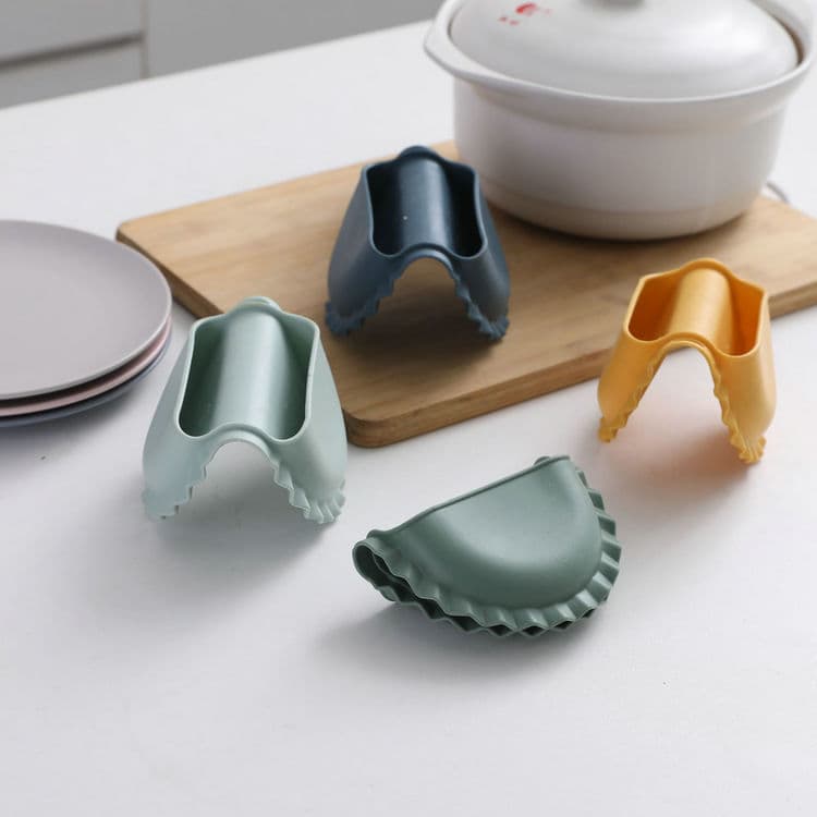 Silicone Heat Insulation Oven Gloves thumbnail 4