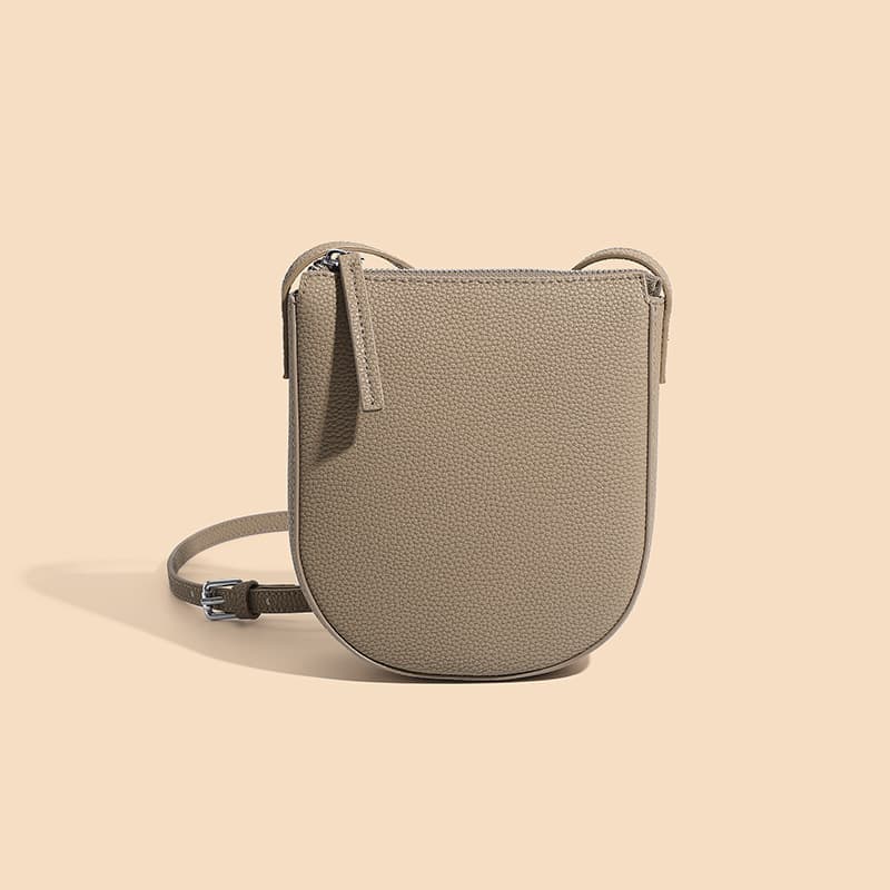 Genuine Leather Stylish and versatile cross-body bag thumbnail 4