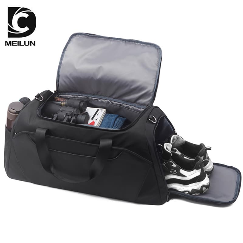 24''Switch Blade Duffle Bag