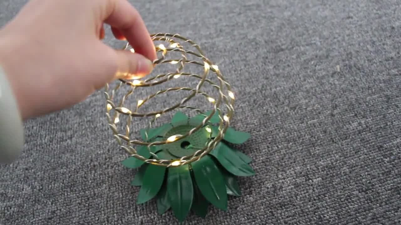 Pineapple Shaped Iron Solar Lantern thumbnail 3