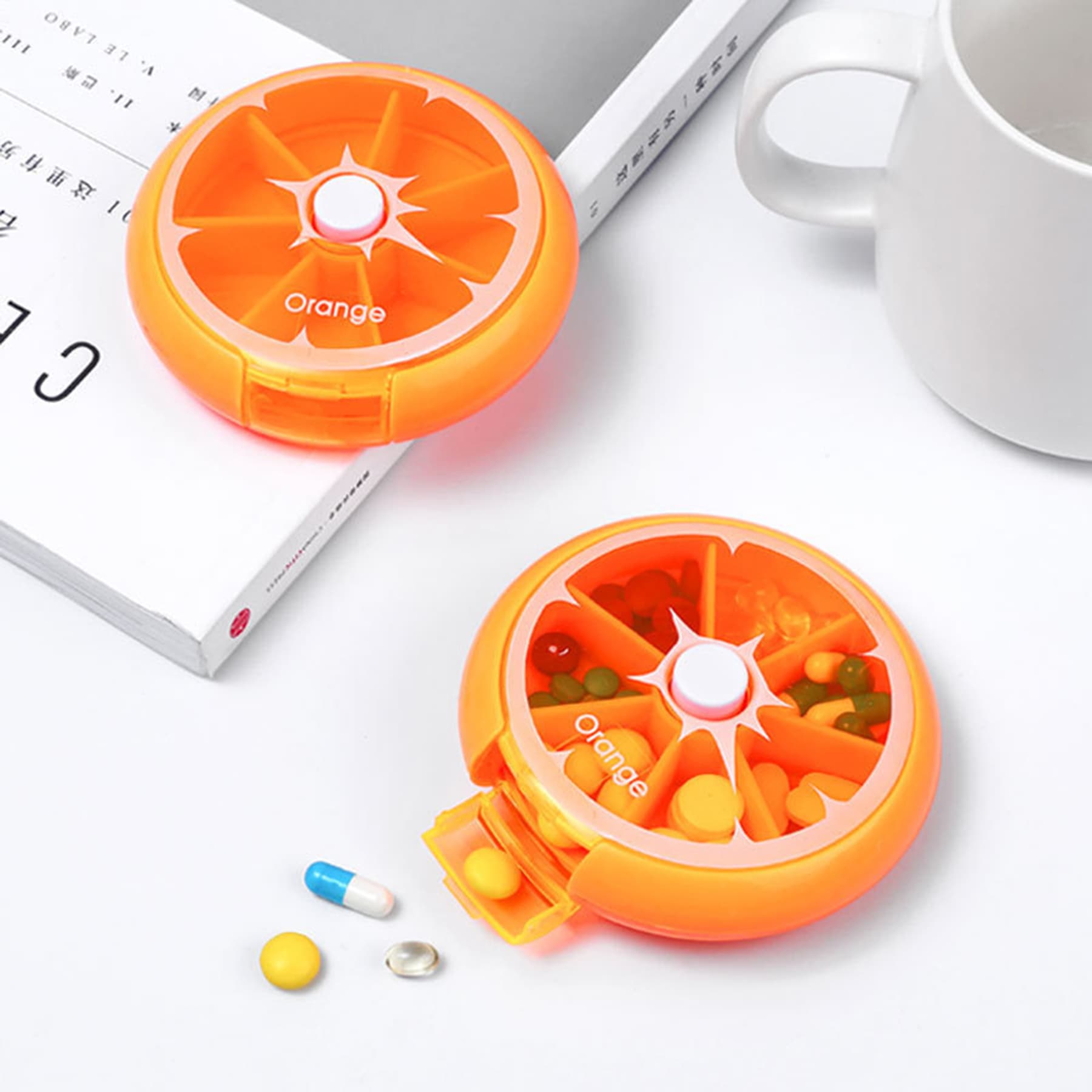 Rotatable 7-Slot Round Pill Box Medicine Case thumbnail 6