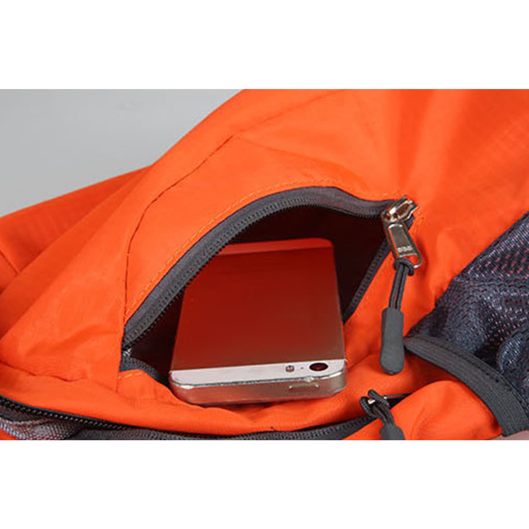 Foldable Nylon Triangle Messenger Bag thumbnail 7
