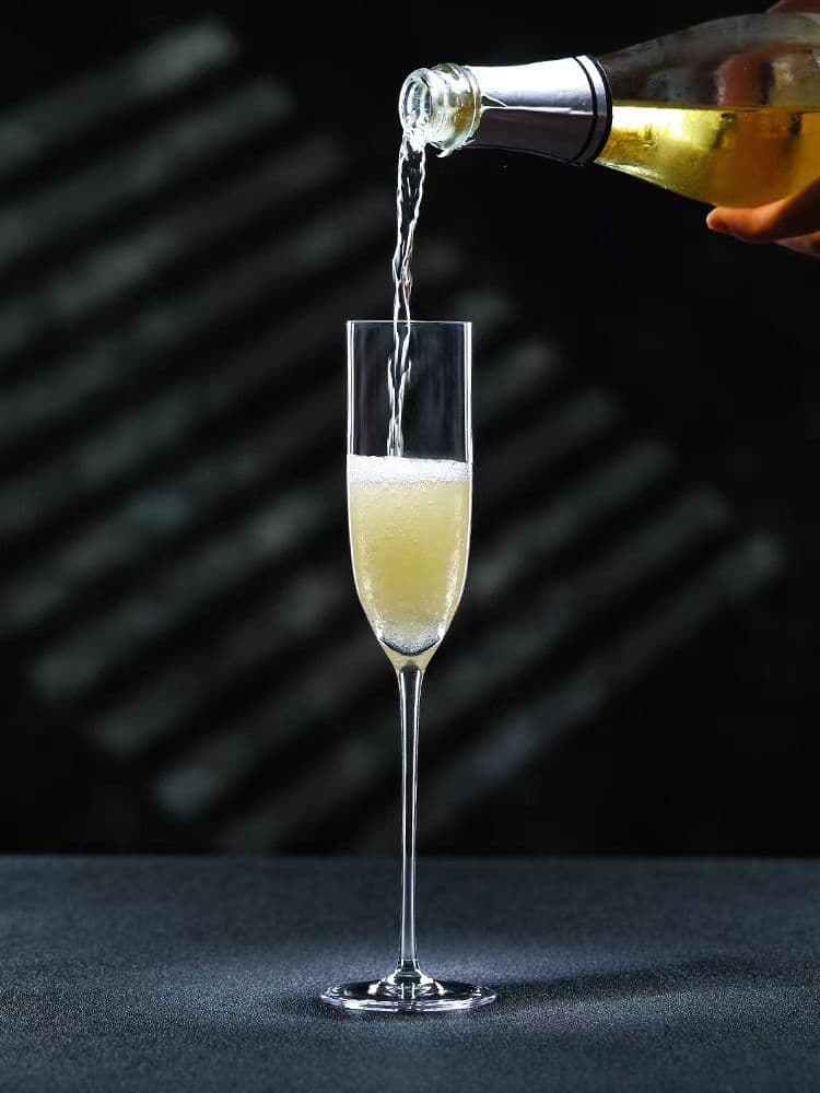 8oz Premium Crystal Champagne Glasses Elegant Flute Set of 4 thumbnail 7