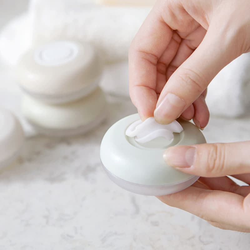 Travel Squeeze Toiletry Bottles thumbnail 8