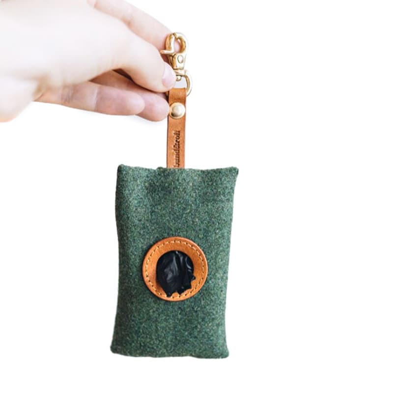 Felt Waste Bags Holder Dispenser With Poop thumbnail 3