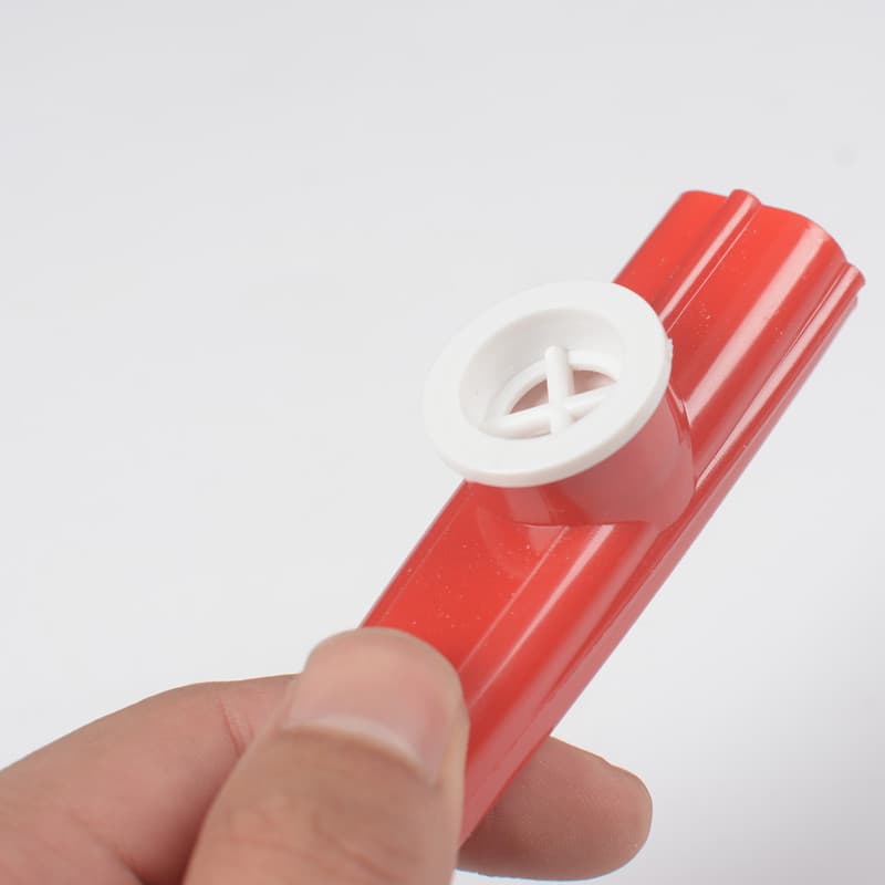 Mini Plastic Kazoo thumbnail 3