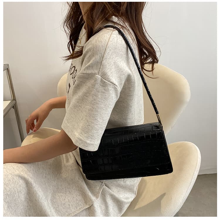 Small Crossbody Bags For Women thumbnail 4