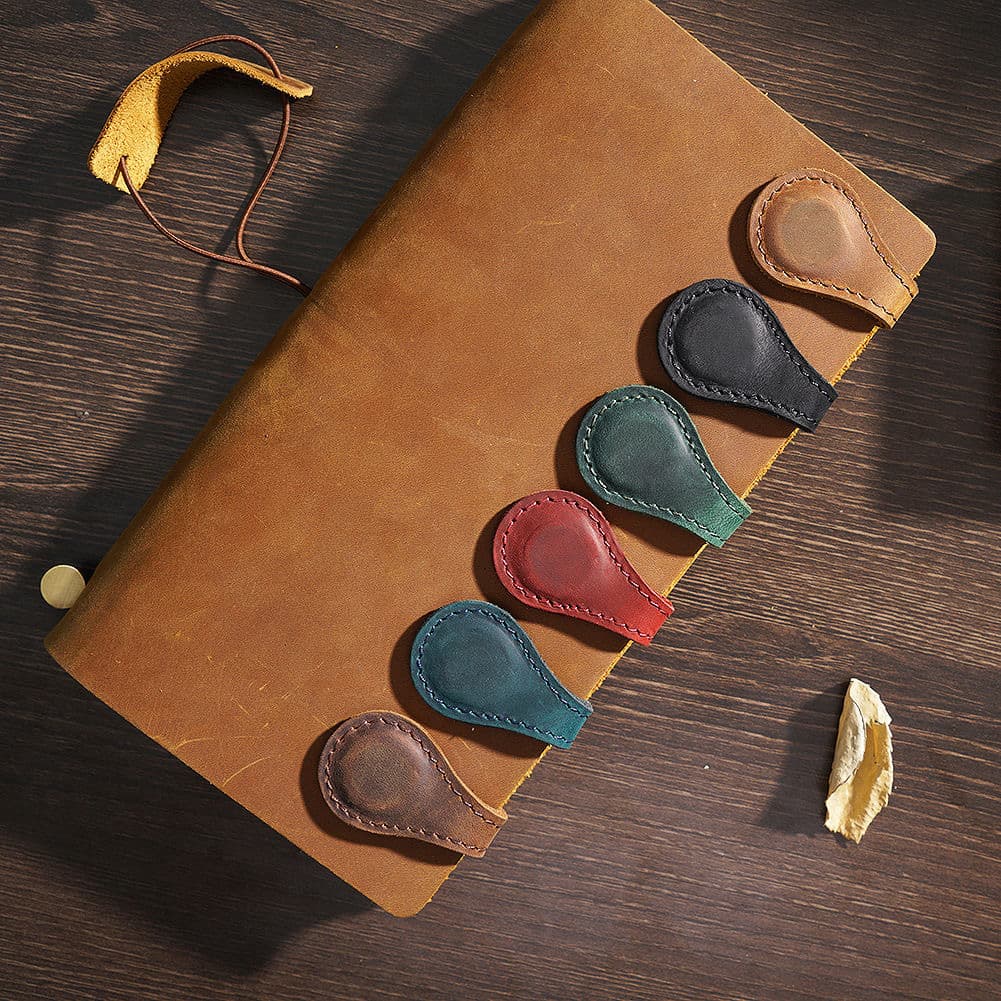 Double-sided magnetic bookmark clip thumbnail 3