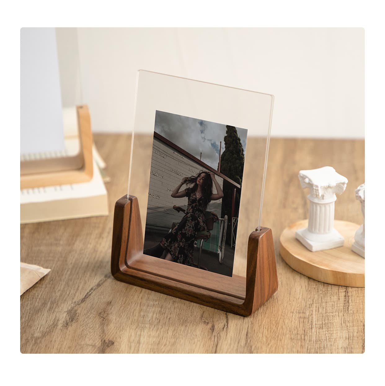 U Shape Transparent Beech Creative Photo Frame thumbnail 2