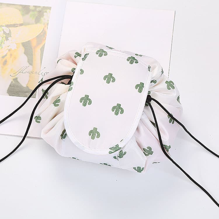 Large Capacity Oxford Drawstring Makeup Bag thumbnail 7