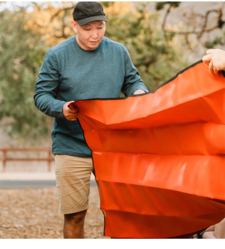 Camping Emergency Tent thumbnail 2