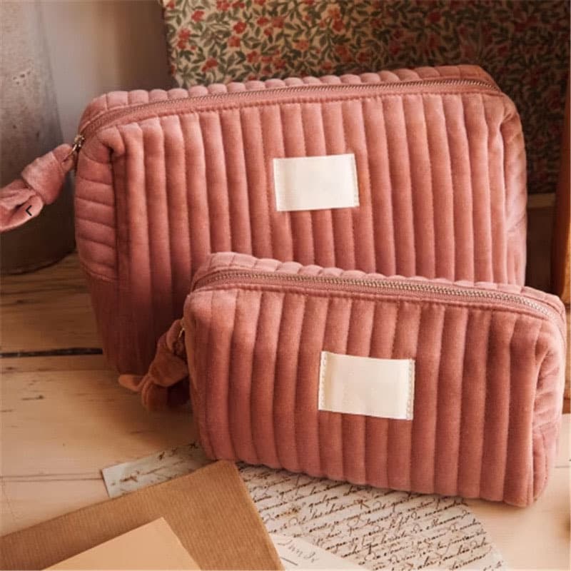Women’s Cosmetic Bag thumbnail 4