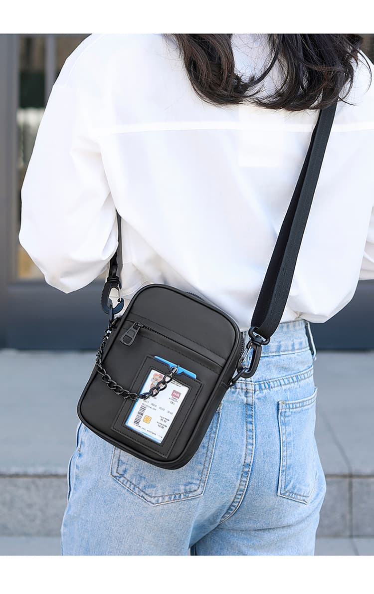 Oxford Crossbody Bag With Chain thumbnail 2