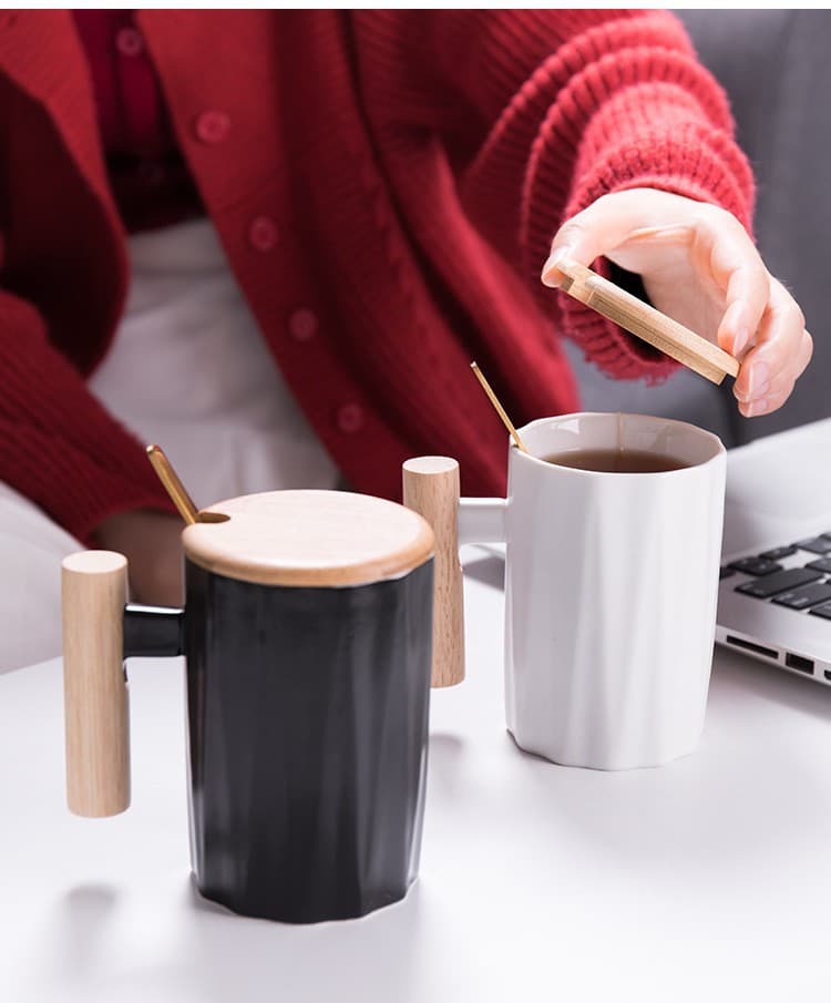 13 Oz Wood Handle Ceramic Cup