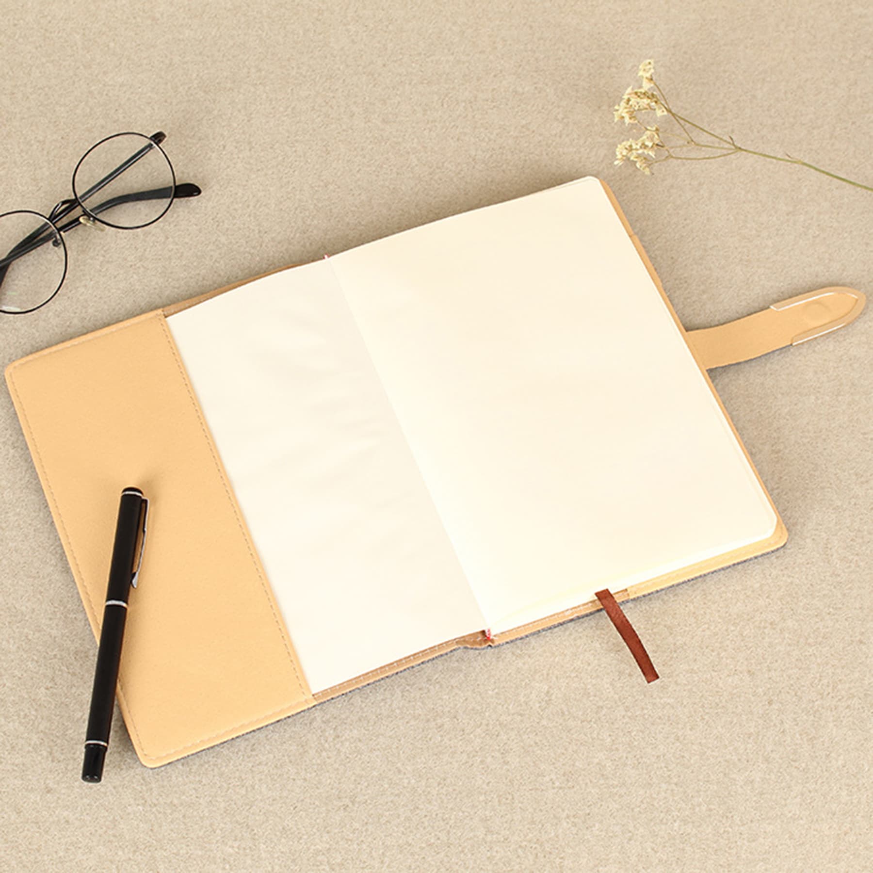Pu Magnetic Buckle Notebook With Pen