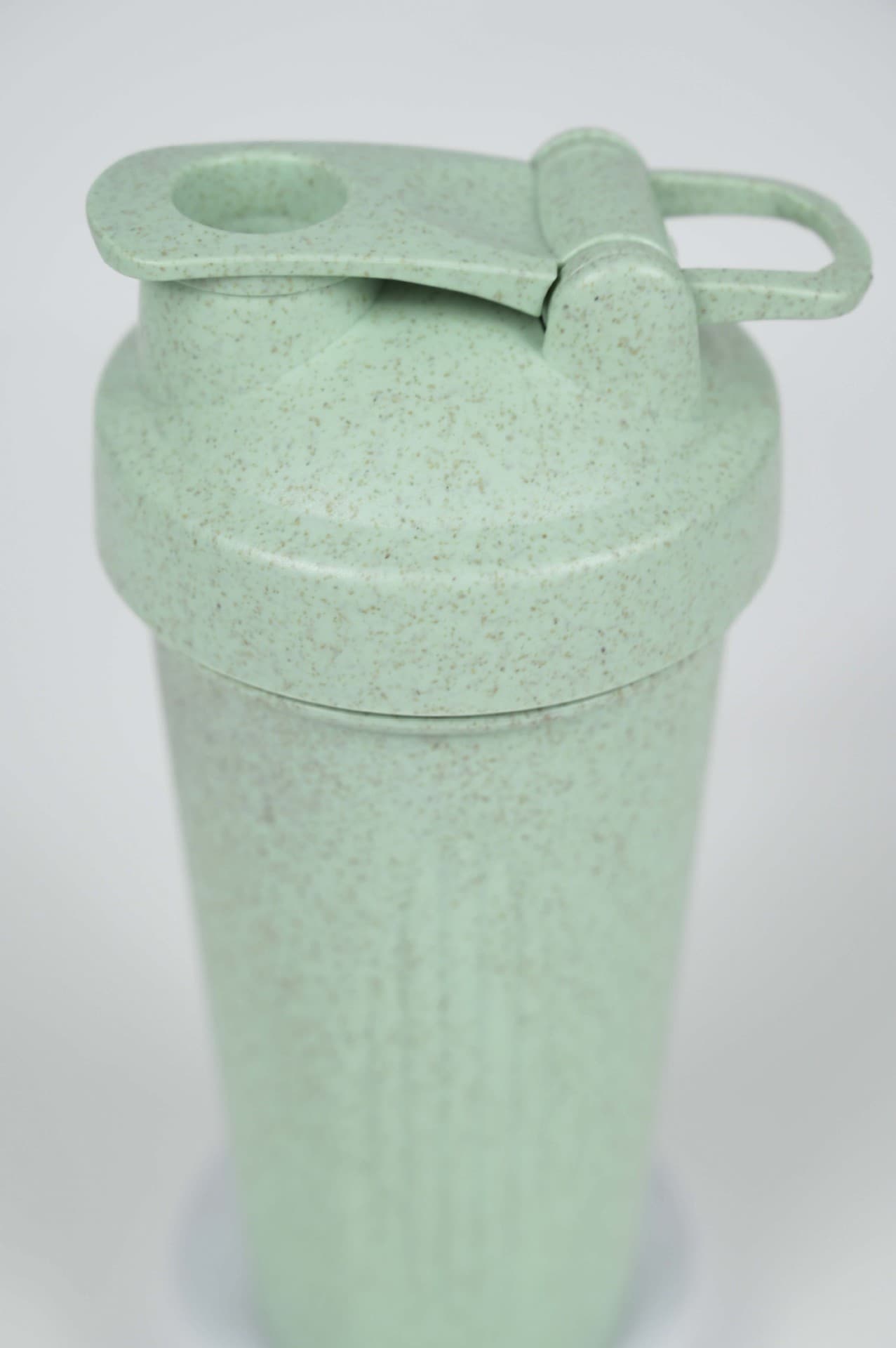 20oz Eco – Friendly Wheat Straw Shaker Bottle