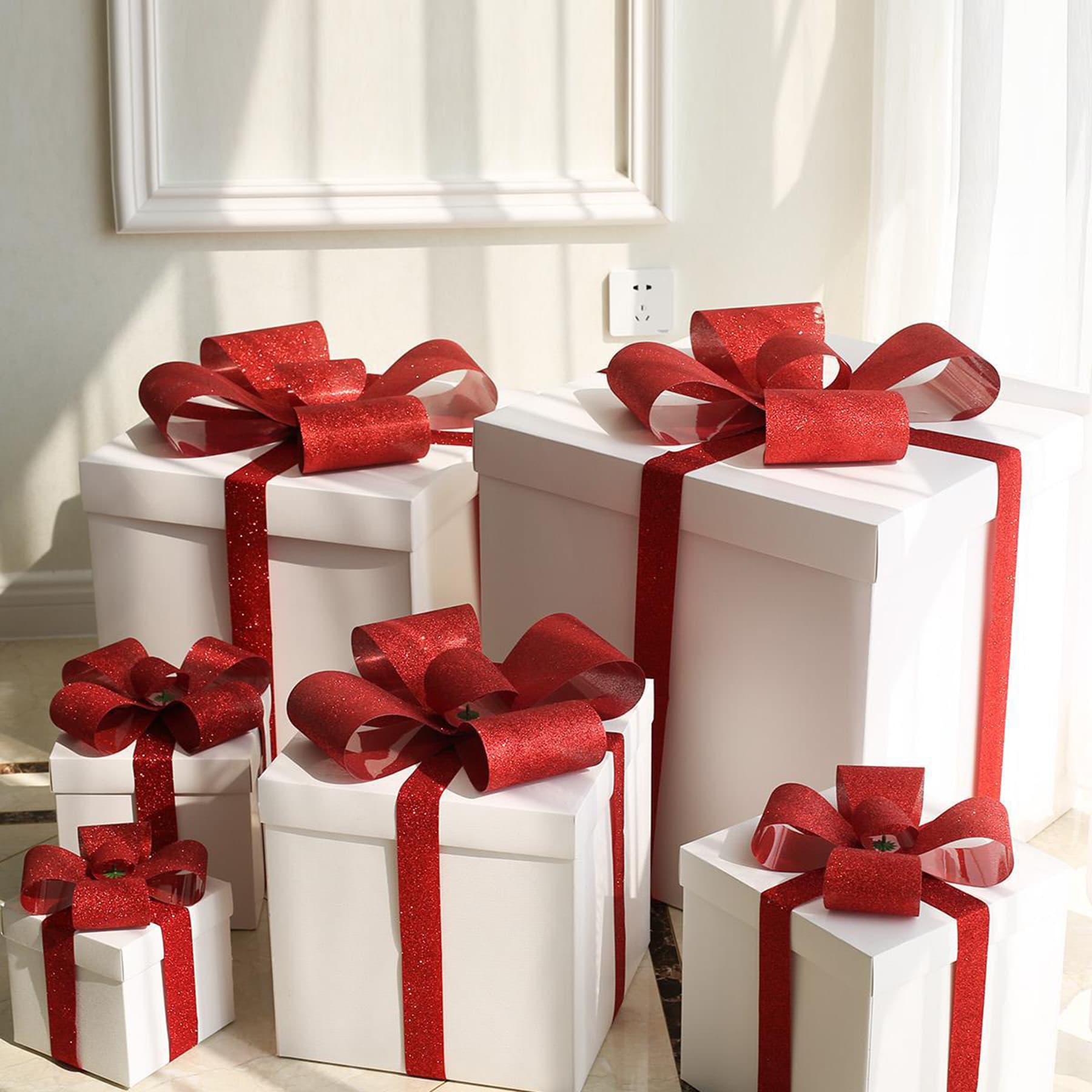 White Christmas decoration gift box