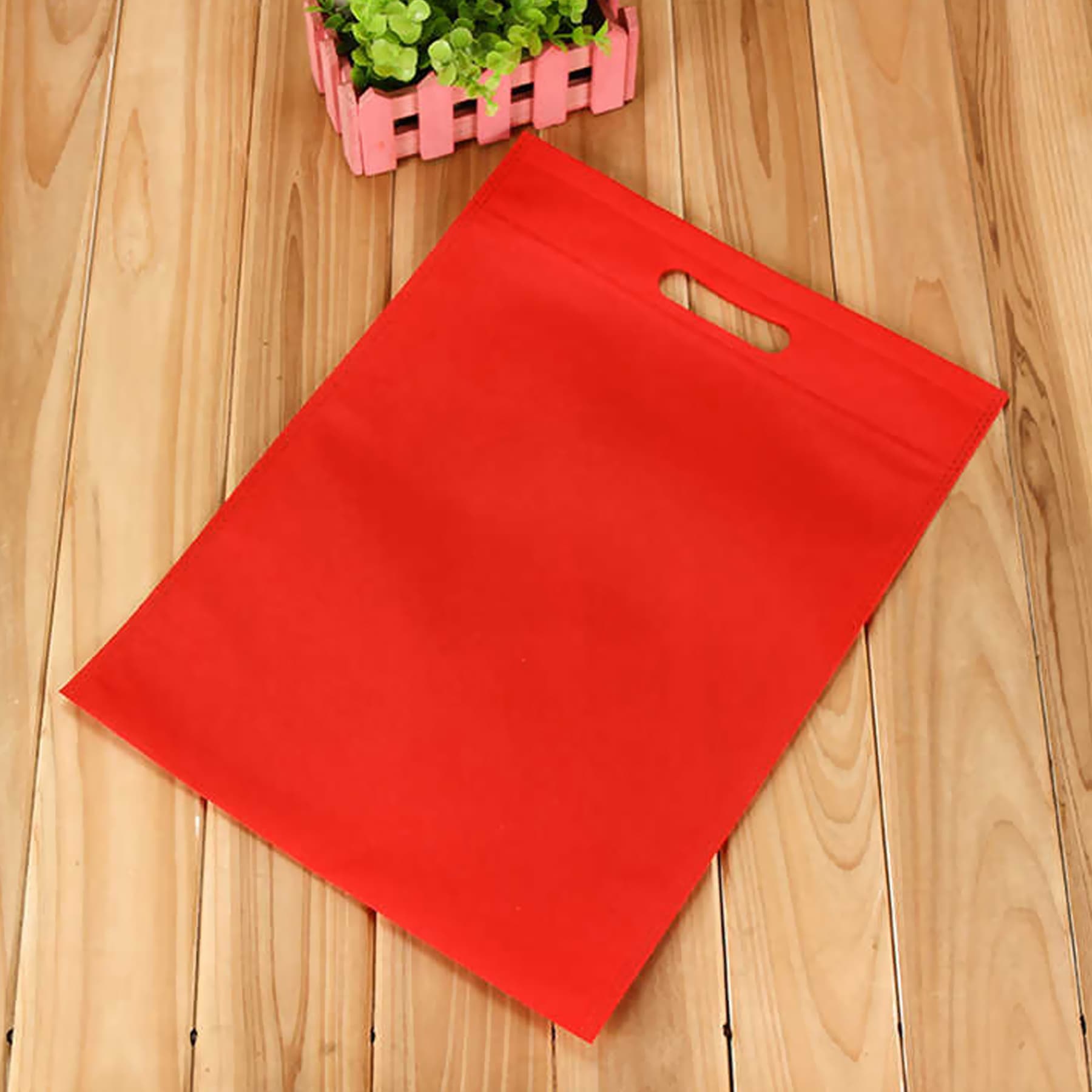 Heat Sealed Non-Woven Bag With Die Cut Handle