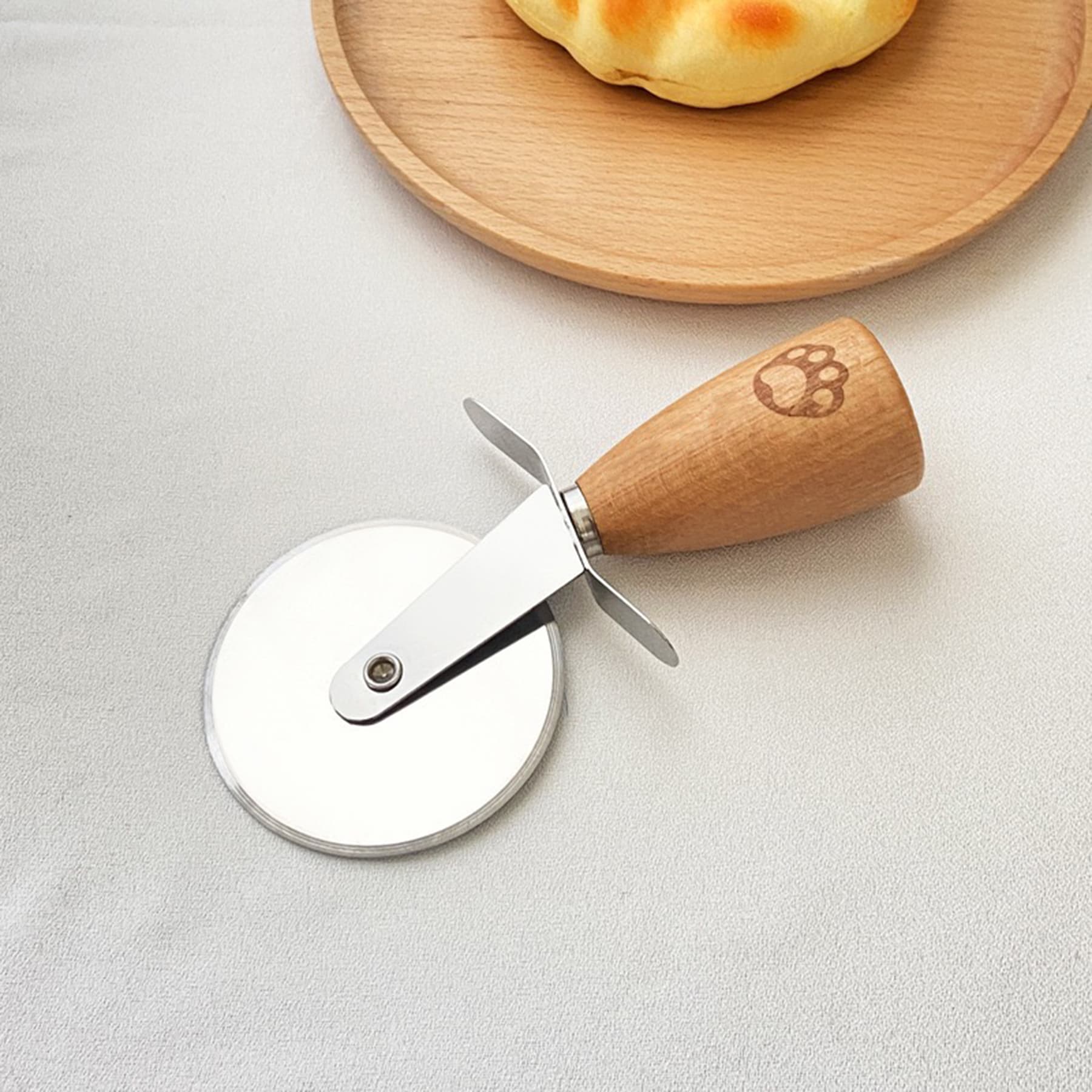 Mini children's kitchenware pizza cutter