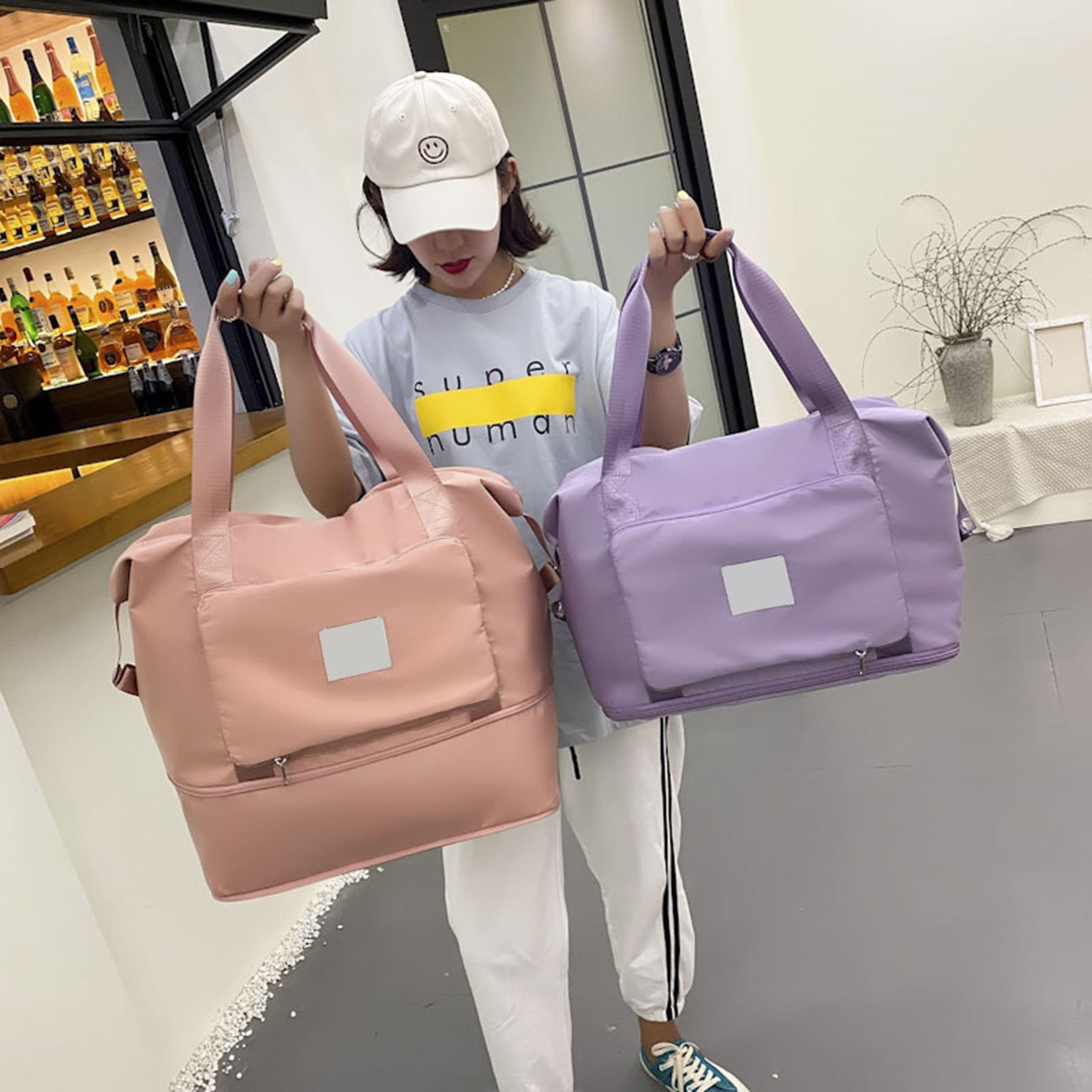 Foldable single-shoulder bag with wet and dry separation for sports storage