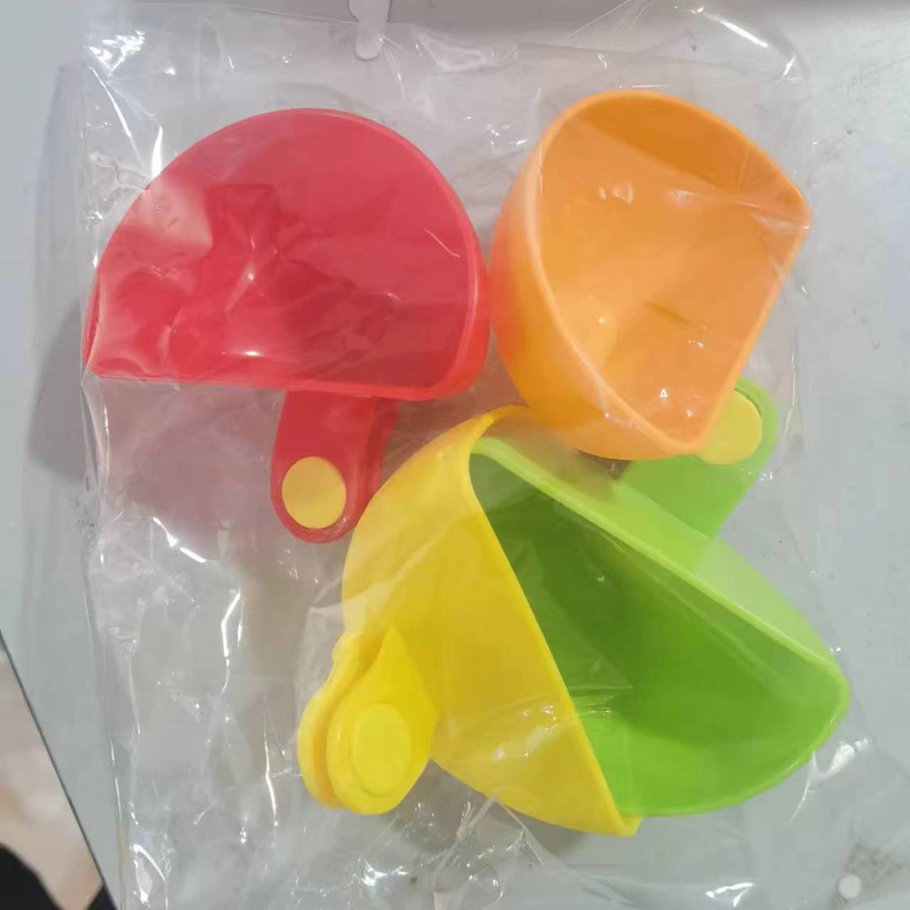 Dip Clip Cup